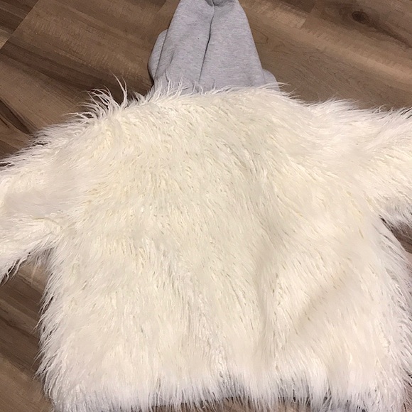 *NEW* Shaggy Faux Fur Coat With Built-In Hoodie - Picture 6 of 7